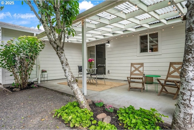 4038 NE Multnomah St, Portland, OR 97232 - view of patio featuring a pergola