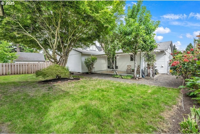 4038 NE Multnomah St, Portland, OR 97232 - view of yard with a patio area