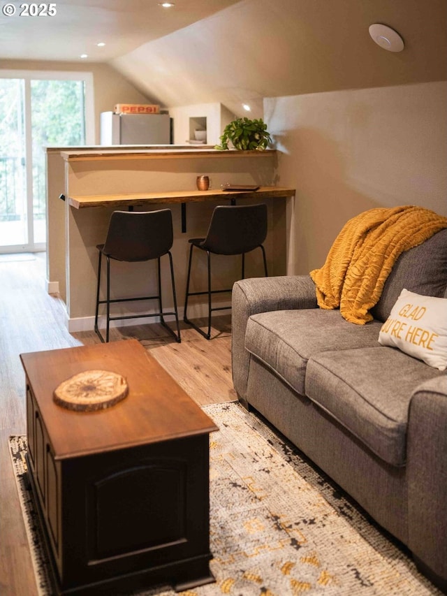2517 Wild River Dr, Roseburg, OR 97470 - living area featuring lofted ceiling and wood finished floors