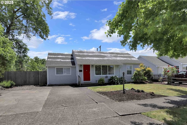 1335 Centennial Blvd, Springfield, OR 97477 - view of front facade with a shingled roof