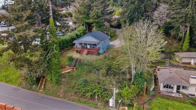 aerial view of property and surrounding area