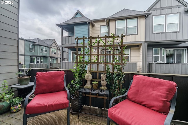 8867 SE 13th Ave, Portland, OR 97202 - view of balcony