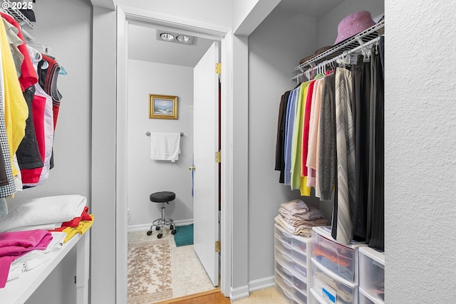 10137 SW Trapper Ter, Beaverton, OR 97008 - view of walk in closet
