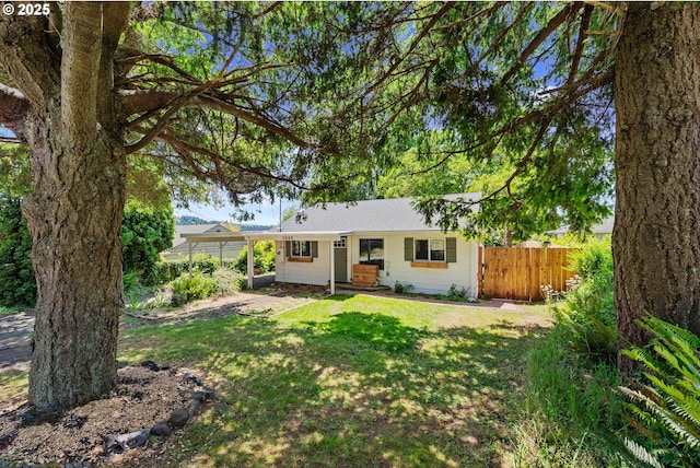1565 California Ave, Coos Bay, OR 97420 - view of front facade with a carport