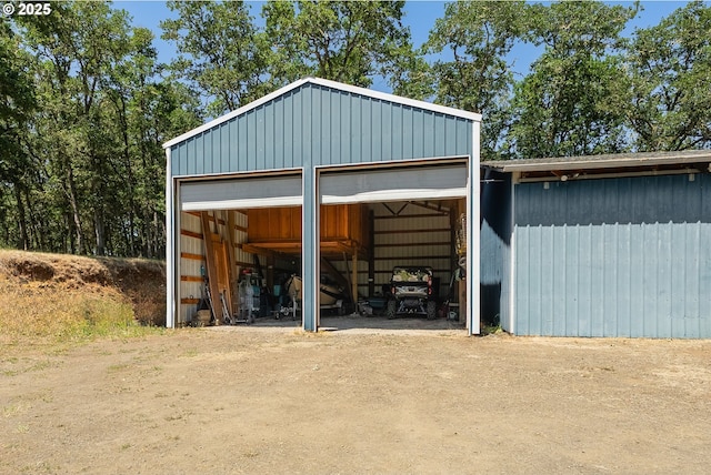 7654 N Bank Rd, Roseburg, OR 97470 - view of detached garage