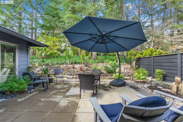 240 Greenridge Dr, Lake Oswego, OR 97035 - fenced backyard with a patio and outdoor dining area