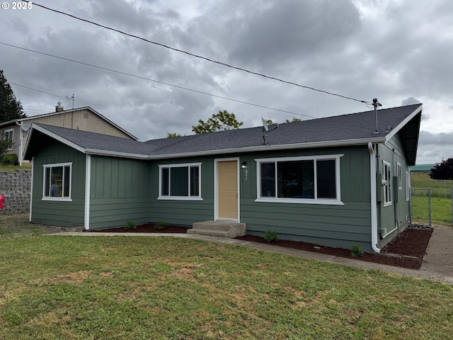 847 NE Jackson Ave, Myrtle Creek, OR 97457 - view of ranch-style house