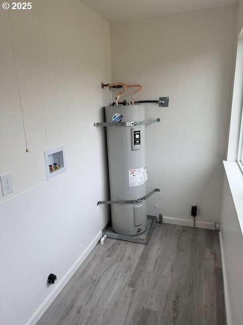 847 NE Jackson Ave, Myrtle Creek, OR 97457 - utilities featuring strapped water heater