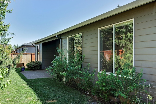 1059 S Walnut St, Canby, OR 97013 - view of side of property