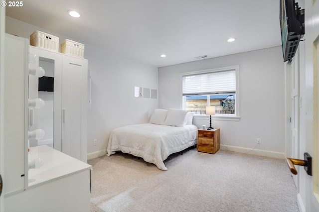 bedroom featuring carpet flooring