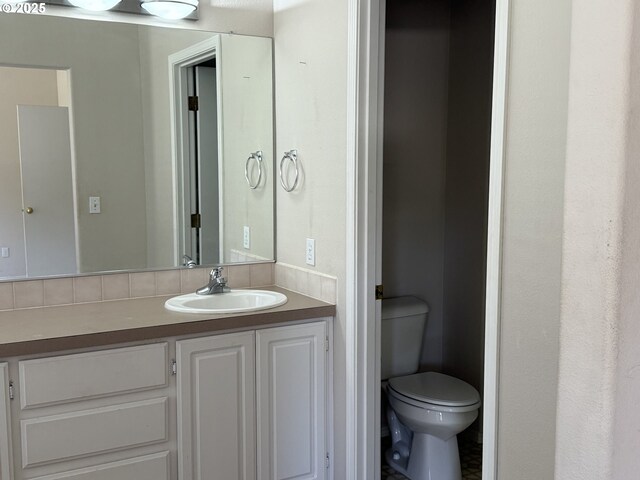 15680 SW Talus Way, Beaverton, OR 97007 - bathroom with toilet and vanity