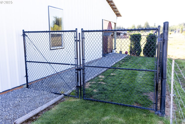 8408 NE 339th St, La Center, WA 98629 - view of gate
