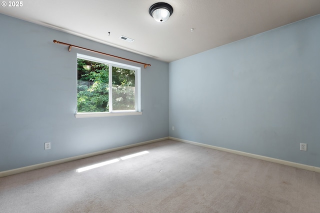 3140 Sabo Ln, West Linn, OR 97068 - carpeted spare room featuring baseboards