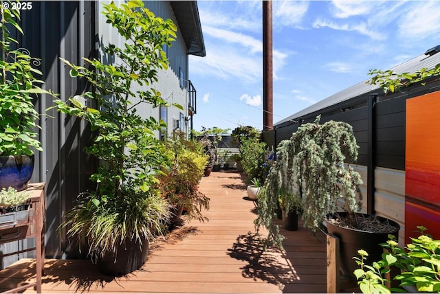 23586 NW St Helens Rd Unit U12, Portland, OR 97231 - view of deck