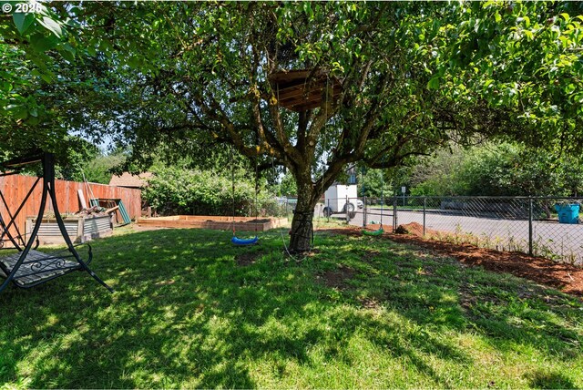 8015 NE 90th Ave, Vancouver, WA 98662 - view of yard