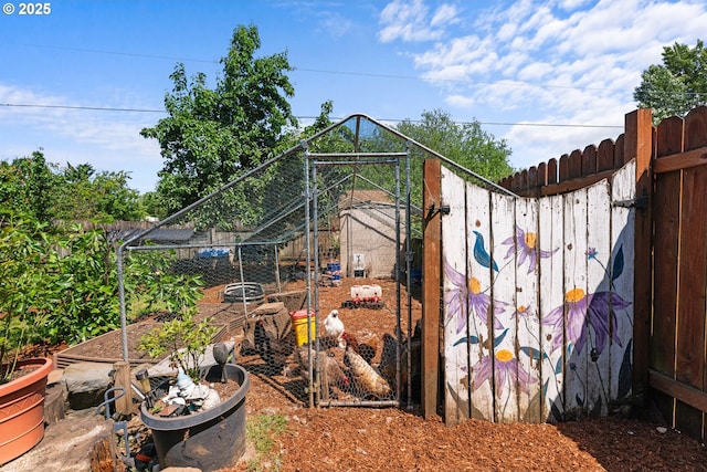 8015 NE 90th Ave, Vancouver, WA 98662 - view of poultry coop