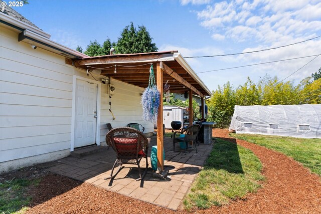 8015 NE 90th Ave, Vancouver, WA 98662 - view of patio / terrace