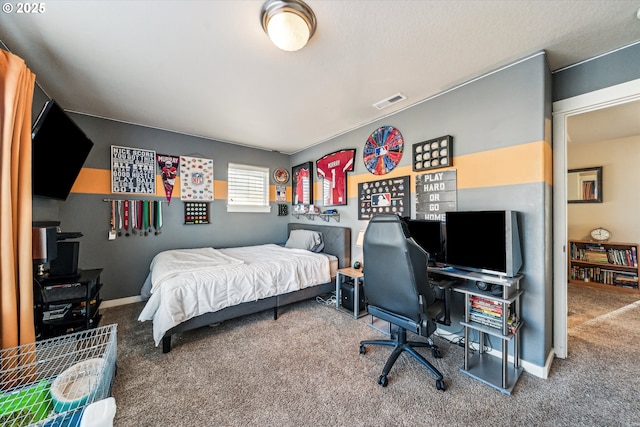 bedroom with carpet flooring