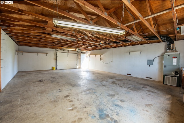 288 51st St, Springfield, OR 97478 - garage featuring heating unit
