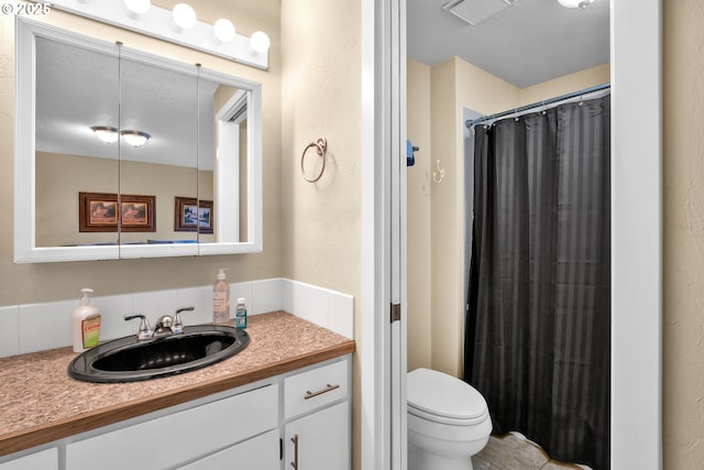 1588 20th St, Florence, OR 97439 - bathroom featuring vanity and a shower with curtain
