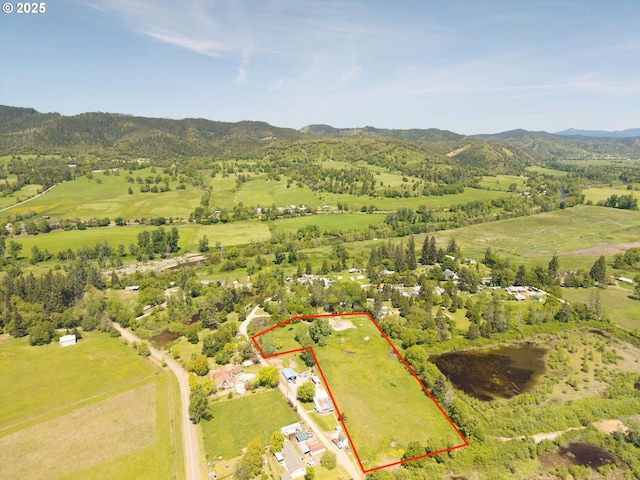 351 Pickett Ln, Canyonville, OR 97417