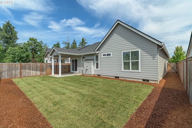 3237 Wildflower Dr, Springfield, OR 97478 - rear view of property featuring a patio area, a fenced backyard, and crawl space