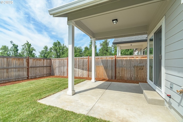 3237 Wildflower Dr, Springfield, OR 97478 - fenced backyard featuring a patio area