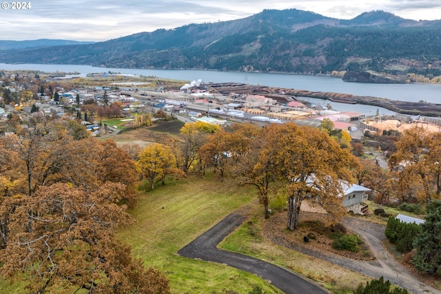 1027/1012 SE Oak St, White Salmon, WA 98672