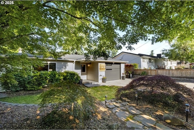 7335 SE 48th Ave, Portland, OR 97206 - single story home with a garage