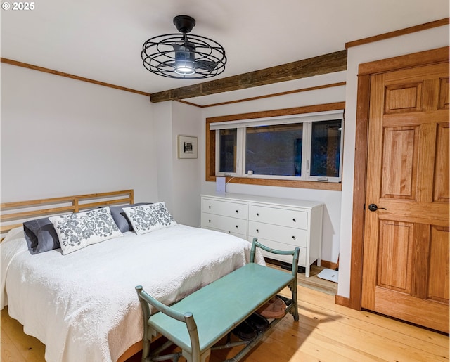 37459 Boulder Flat Ln, Halfway, OR 97834 - bedroom featuring light wood finished floors and crown molding