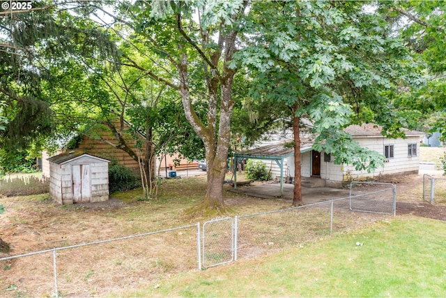 274 Senate St NW, Salem, OR 97304 - fenced backyard featuring a gate