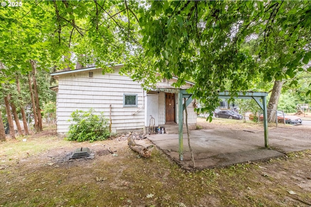 274 Senate St NW, Salem, OR 97304 - back of property featuring a patio area