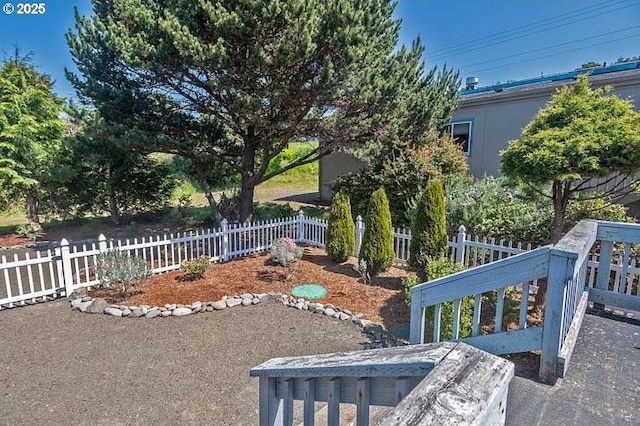 view of yard featuring fence