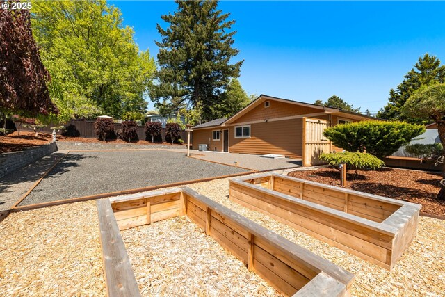 3985 SW 102nd Ave, Beaverton, OR 97005 - view of yard