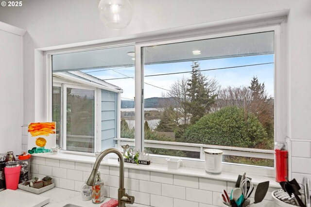 546 W Fir Ave, Coos Bay, OR 97420 - interior details with light countertops