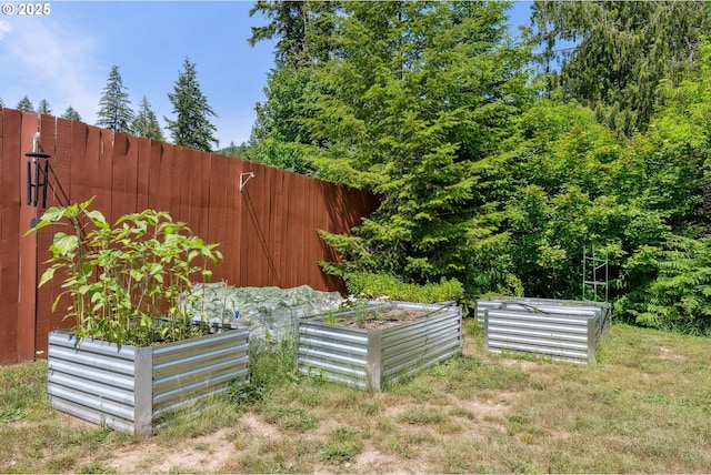 202 Edgewater Dr, Carson, WA 98610 - view of yard featuring a vegetable garden