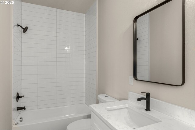 59787 Kimmell Ln, Saint Helens, OR 97051 - full bathroom featuring toilet, vanity, and washtub / shower combination