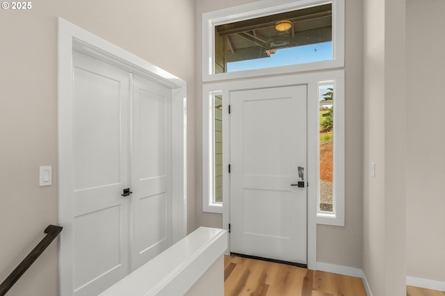 59787 Kimmell Ln, Saint Helens, OR 97051 - entrance foyer with light wood-type flooring and baseboards