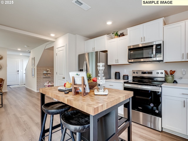 5511 NE 66th Pl, Vancouver, WA 98661 - dining area featuring dark wood-style floors and baseboards