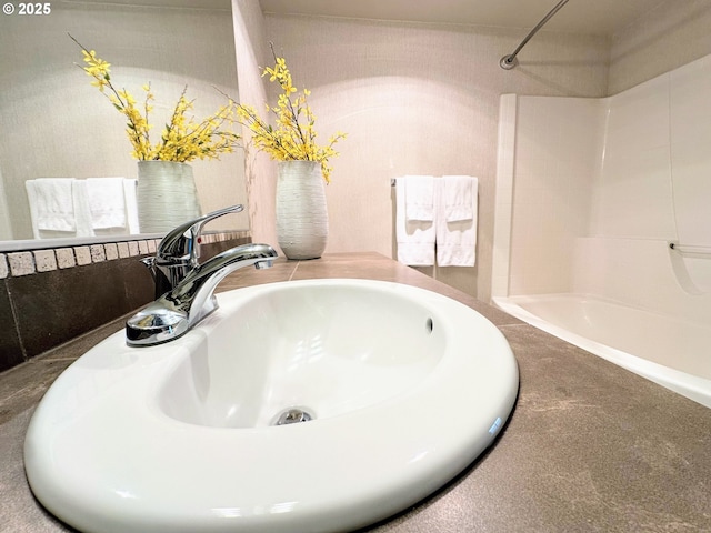 10664 NE Holly St # 206, Hillsboro, OR 97006 - bathroom view of shower / washtub combination and vanity