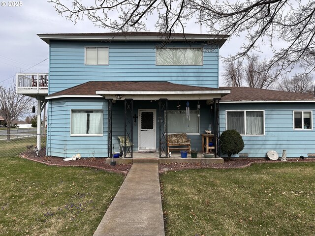 309 E Van Buren St, Athena, OR 97813 - view of front facade featuring covered porch and roof with shingles