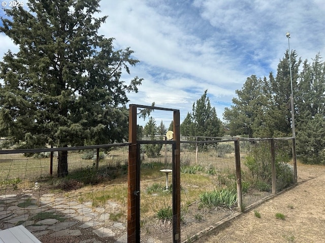 9949 Geneva View Rd, Terrebonne, OR 97760 - view of yard featuring fence