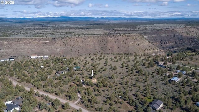 9949 Geneva View Rd, Terrebonne, OR 97760 - aerial view of property's location with a mountainous background and rural landscape