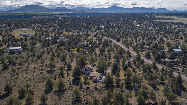 9949 Geneva View Rd, Terrebonne, OR 97760 - aerial view of a mountain backdrop
