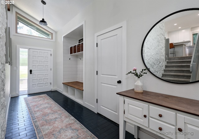 10262 SE 99th Dr, Happy Valley, OR 97086 - mudroom with lofted ceiling