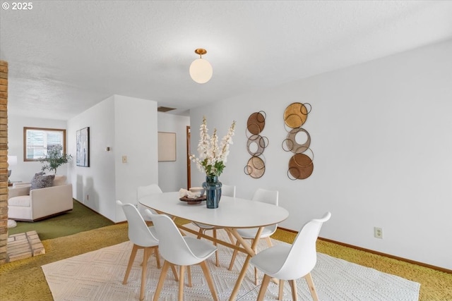 861 Dietz Ave NE, Keizer, OR 97303 - dining space with carpet flooring and baseboards