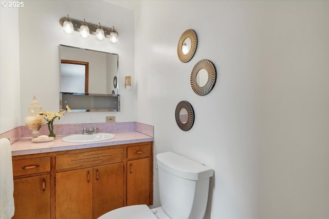 861 Dietz Ave NE, Keizer, OR 97303 - bathroom with toilet and vanity