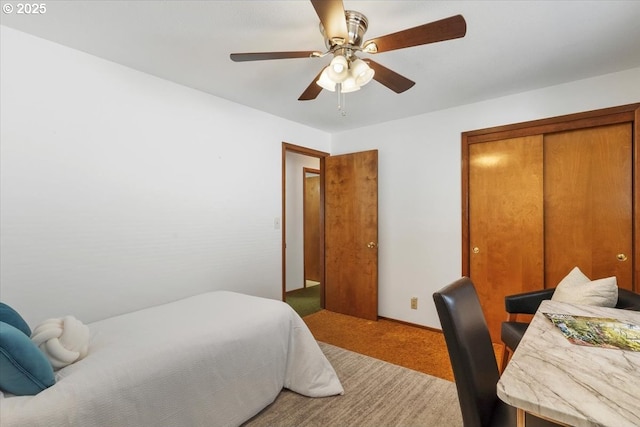 861 Dietz Ave NE, Keizer, OR 97303 - carpeted bedroom with a closet and ceiling fan