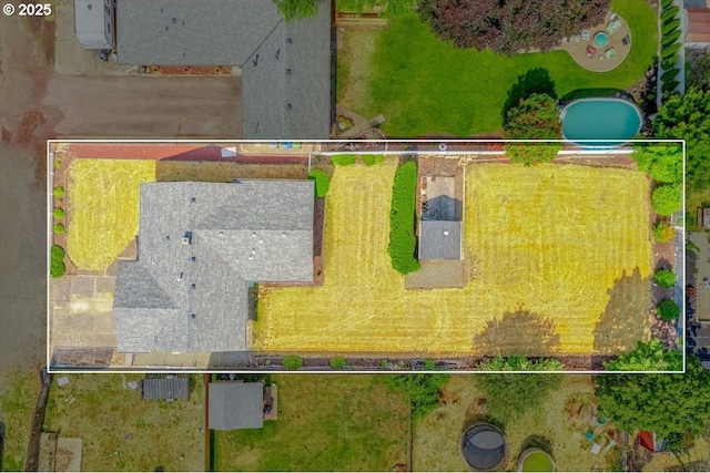 861 Dietz Ave NE, Keizer, OR 97303 - aerial view of property's location featuring property parcel outlined