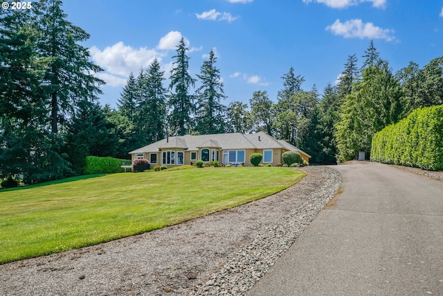 7947 Lavender Ln, Turner, OR 97392 - single story home with a front yard and asphalt driveway